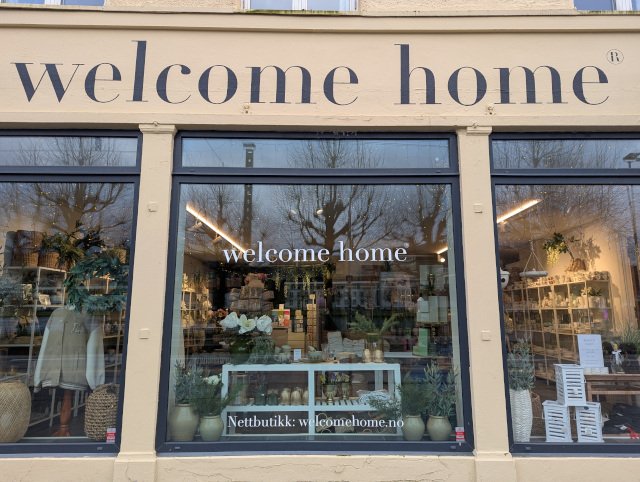 Welcome Home storefront in Bergen