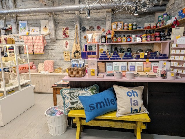 pillows, chili sauces, posters and more from Gløtt