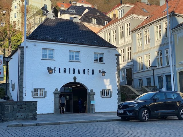 Fløibanen entrance