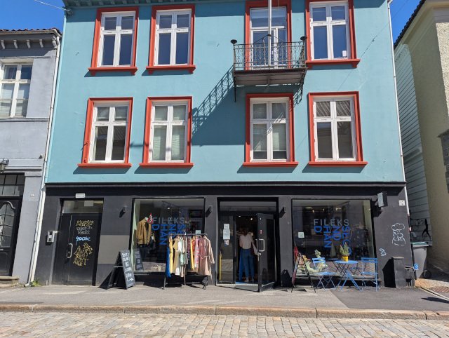 Fileks Bergen storefront