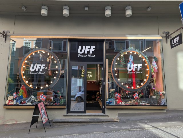 Uff Bergen storefront