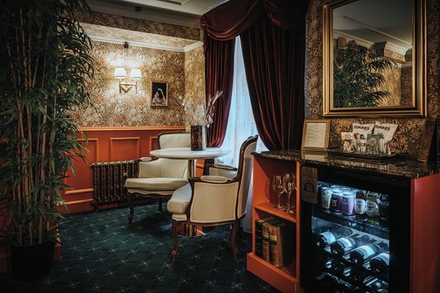 Charmante room example
