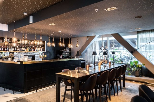 Scandic Ørnen bar area